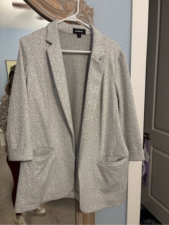 Express Jackets & Blazers - Express Light Gray Open-Front Floral-Texture Blazer
